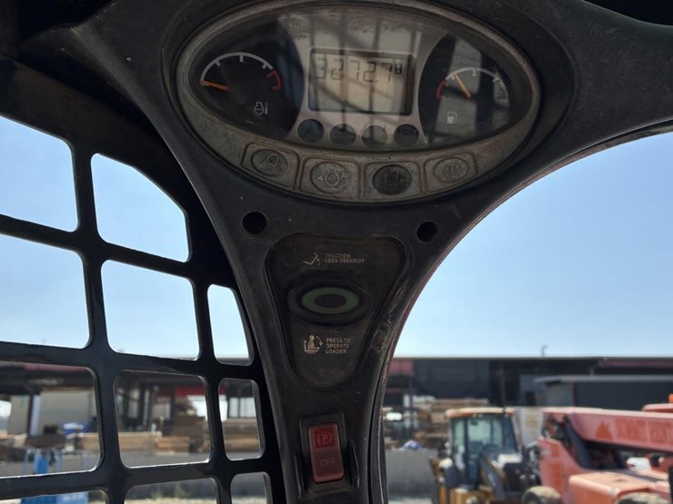 2018-bobcat-s590-image-17