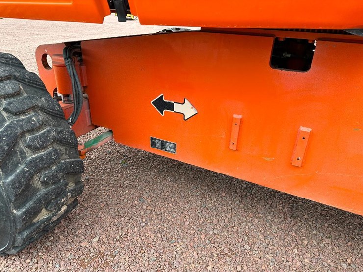 2008-jlg-600s-image-16