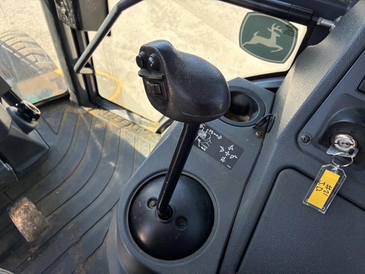 2019-deere-310l-ep-image-27
