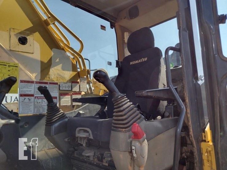2019-komatsu-pc390-lc-11-image-13