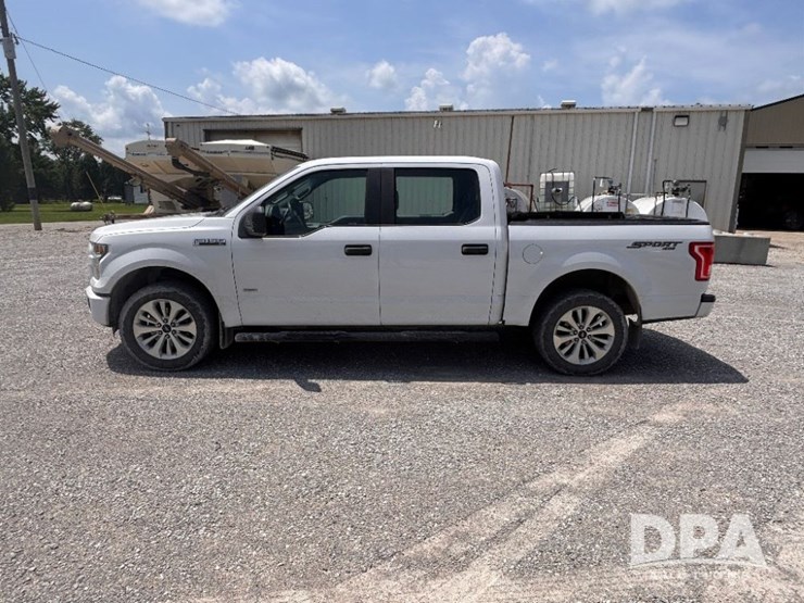 2016-ford-f150-xl-image-10