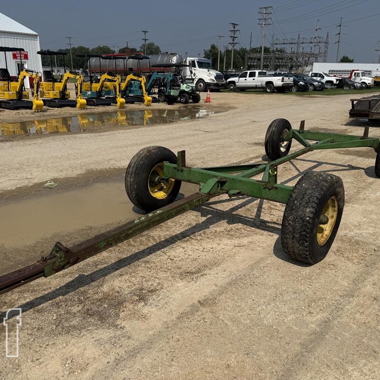 JOHN DEERE 1065