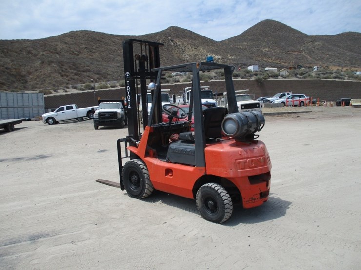 1987-toyota-40-2fg25-warehouse-forklift,-image-4