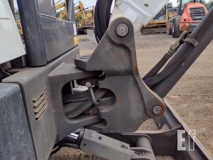 2017-bobcat-e35i-image-23