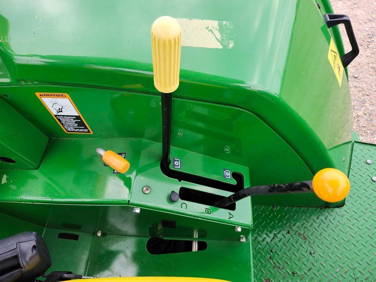 2005-john-deere-6603-image-16