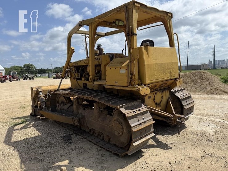 caterpillar-d6d-image-6