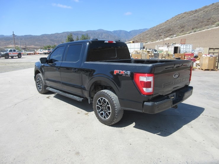 2022-ford-f150-lariat-image-2