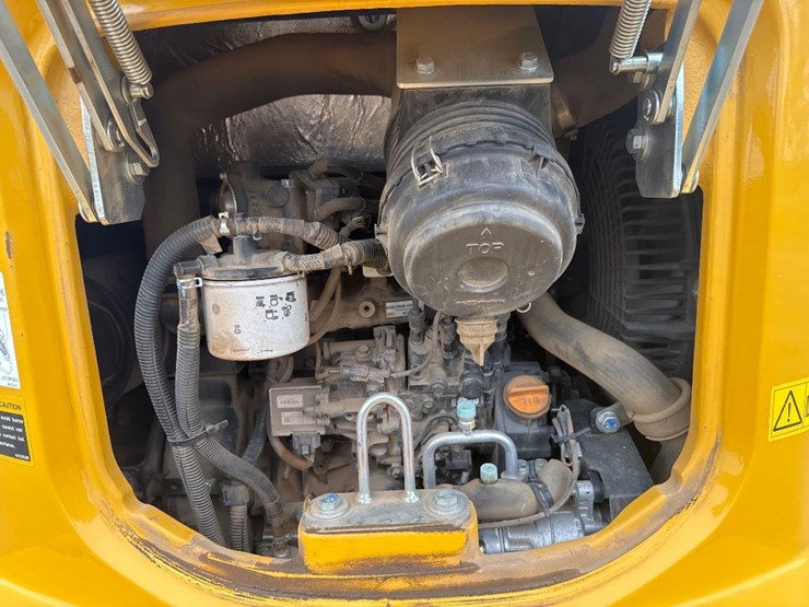 2020-deere-35g-image-16