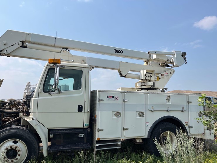 1998-freightliner-fl70-image-18