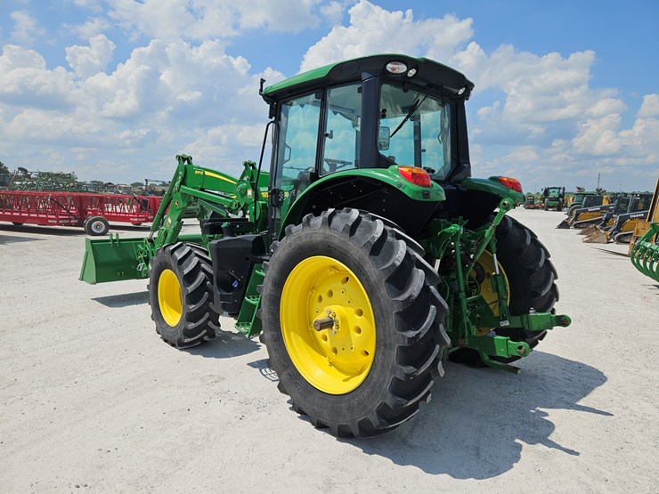 2022-john-deere-6140m-image-14