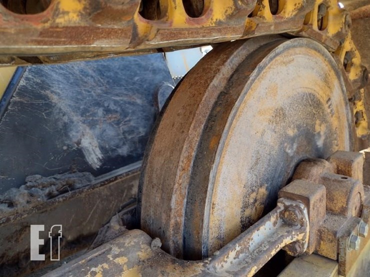 2016-deere-650k-image-37