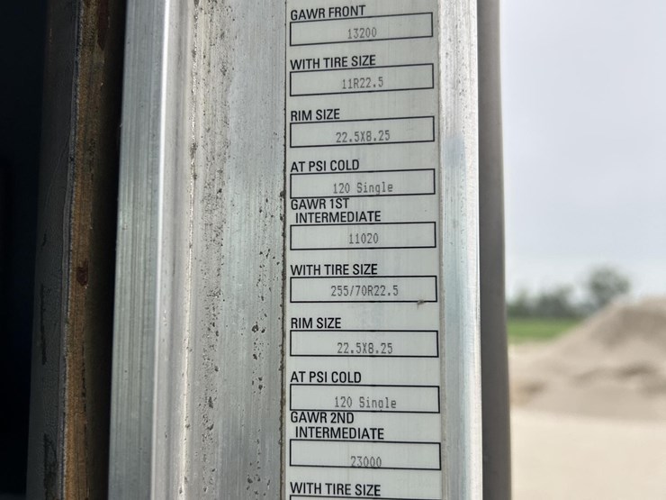 2019-kenworth-t800-image-10