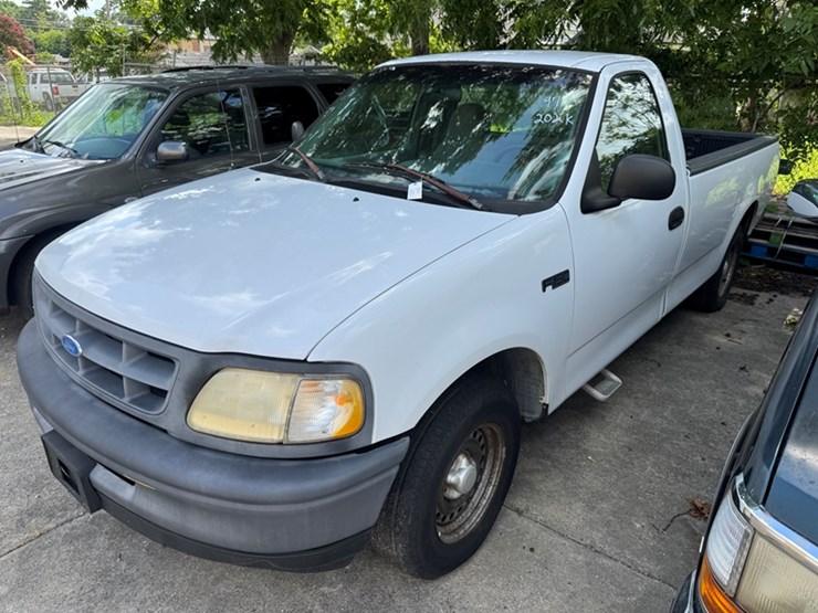 1997-ford-f150-image-1