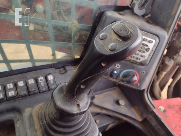 takeuchi-tl10v2-image-9