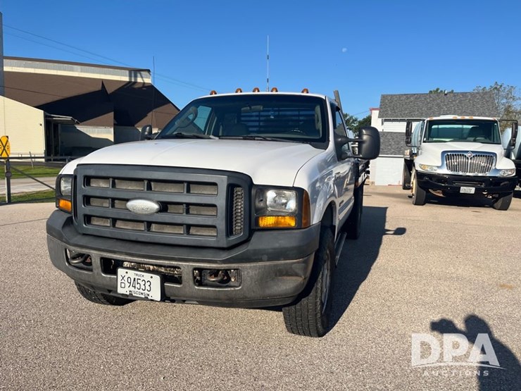 2006-ford-f350-image-3