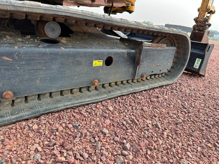 2020-caterpillar-303-image-13