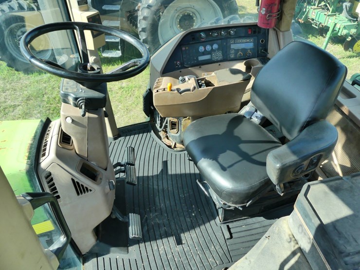 john-deere-8400-image-10