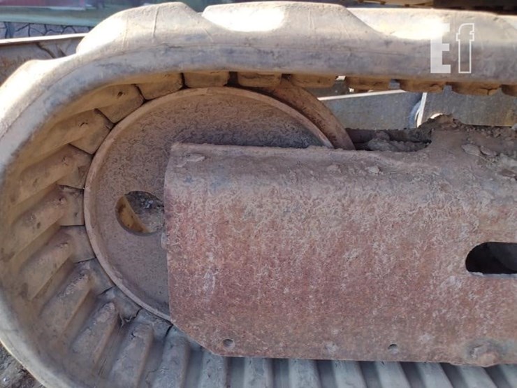 2006-deere-35d-image-33