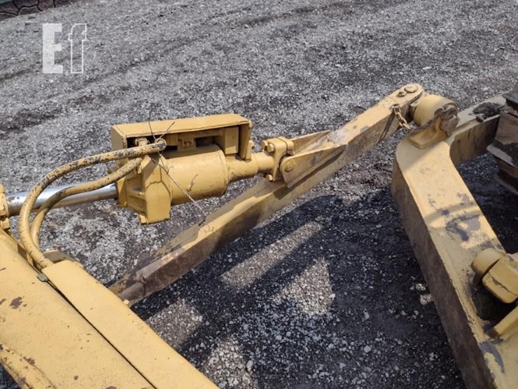 1984-caterpillar-d6d-image-16