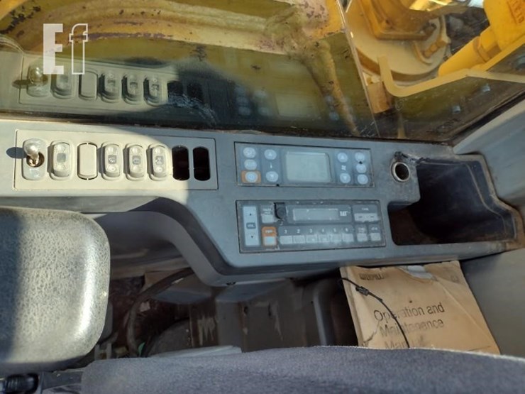 2011-caterpillar-336e-image-10