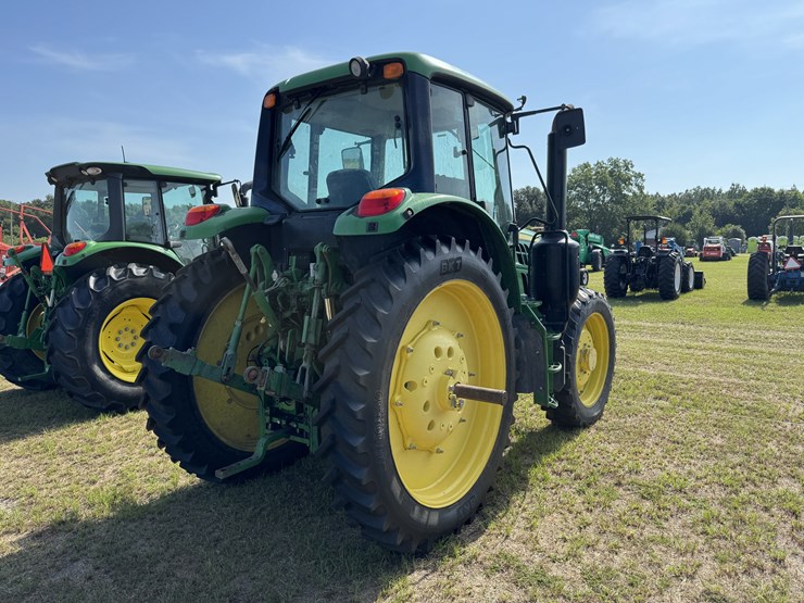 2016-john-deere-6110m-image-6