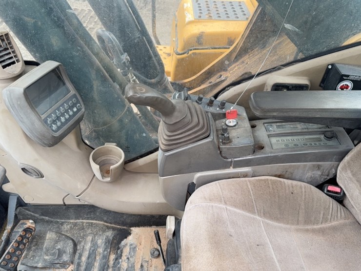 deere-350d-lc-image-19