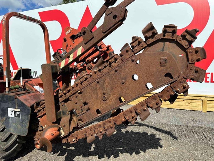 2001-ditch-witch-8020-image-33