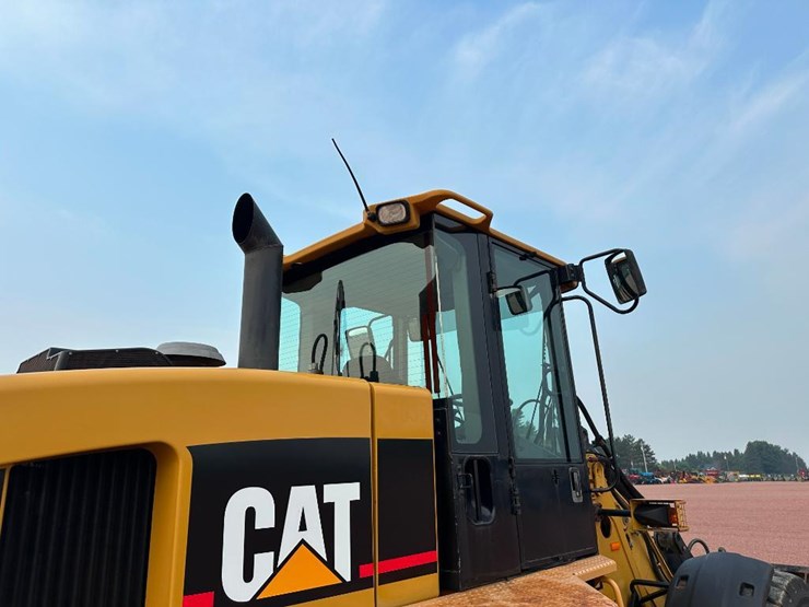 2006-caterpillar-924g-image-17