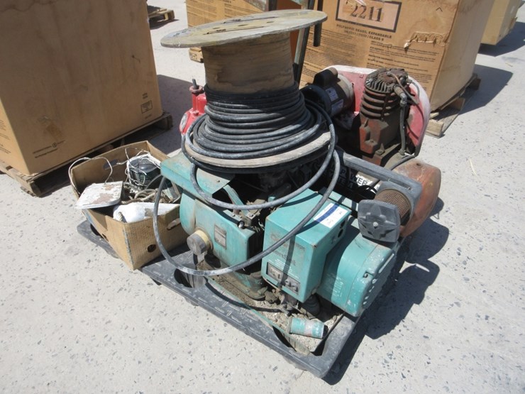 lot-of-misc-items,-image-1