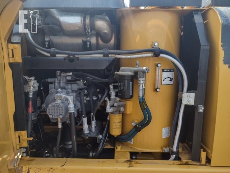 2020-deere-130g-image-42