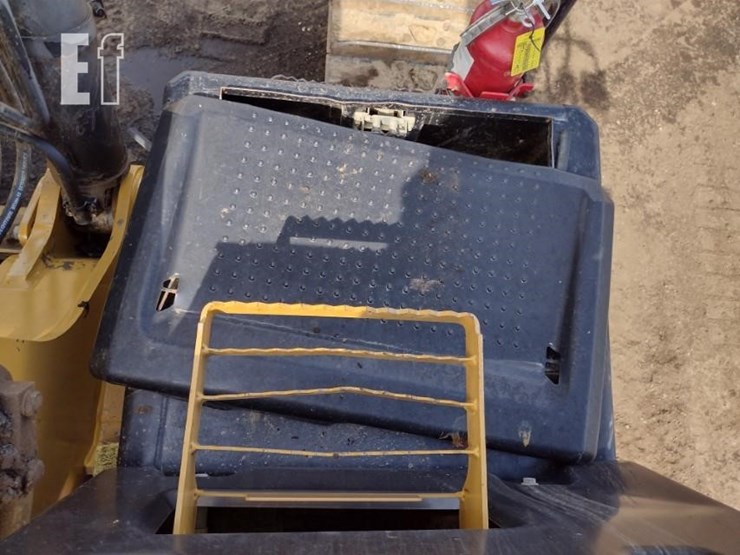2013-caterpillar-329el-image-49