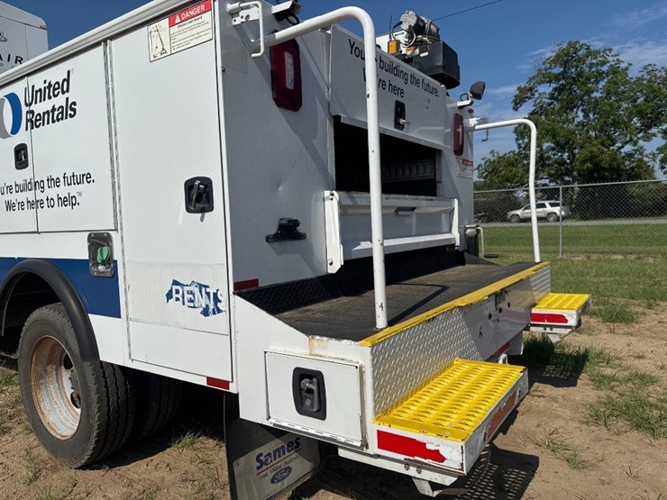 2019-ford-f550-xl-image-15