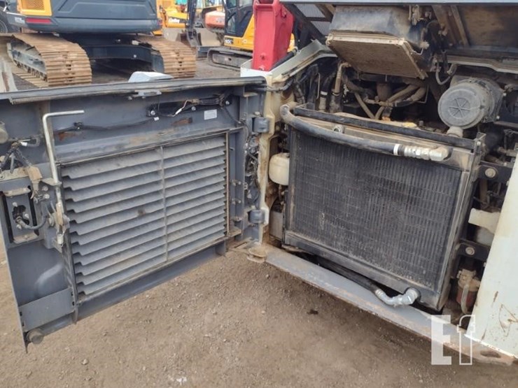 takeuchi-tl10v2-image-31