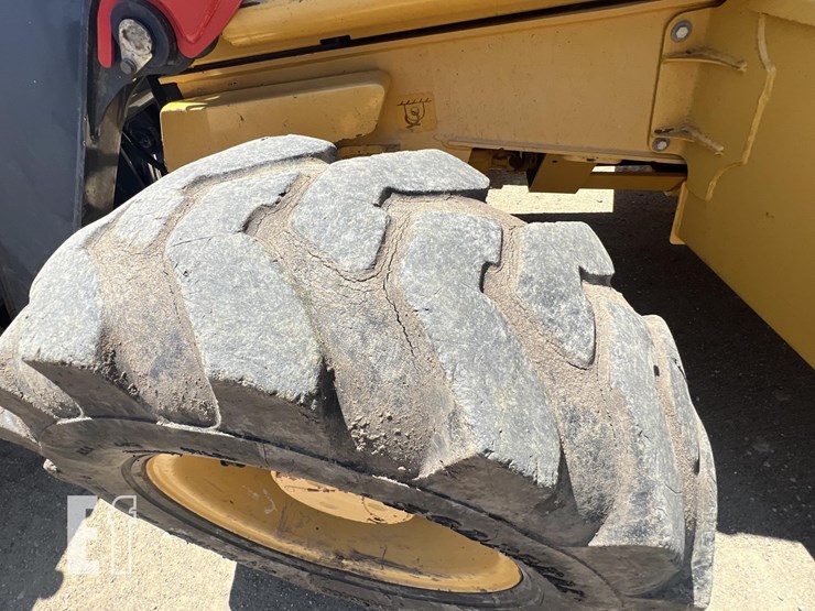 2013-deere-310sk-image-16