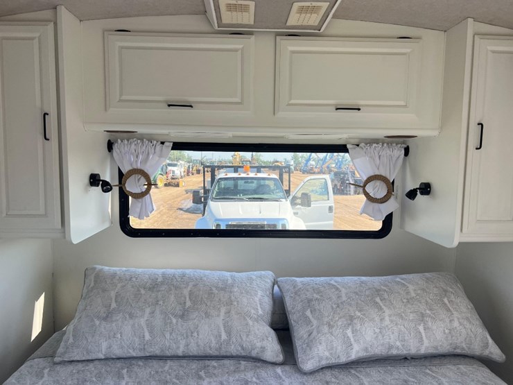 1995-fleetwood-bounder-s/a-motorhome-image-41