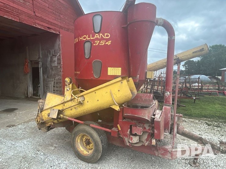 new-holland-354-image-10
