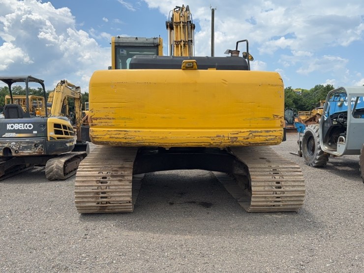 2010-komatsu-pc220-lc-image-10