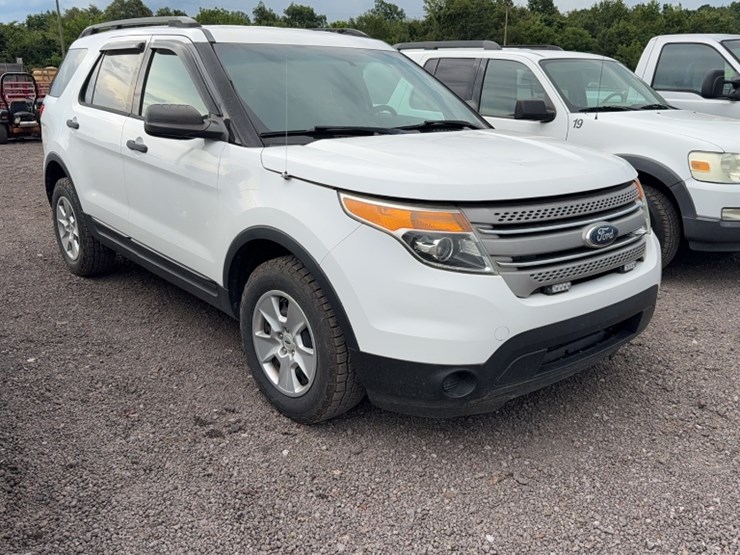 2013-ford-explorer-image-3