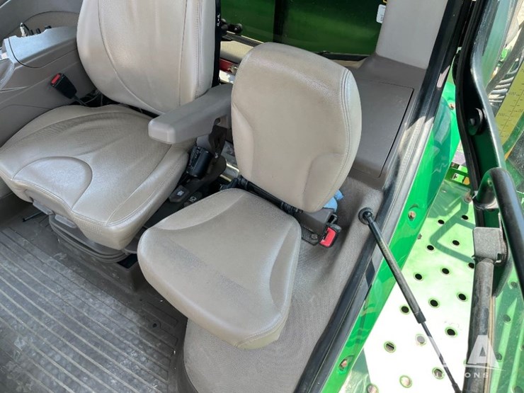 2020-john-deere-r4045-image-91