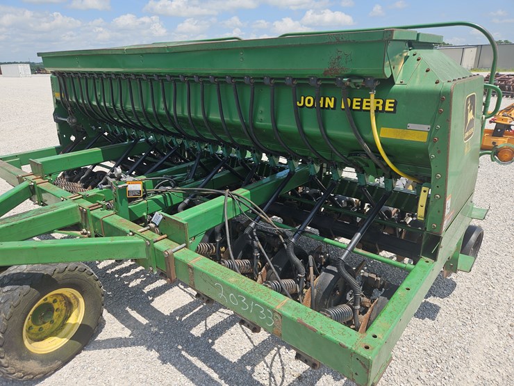 2001-john-deere-1560-image-3