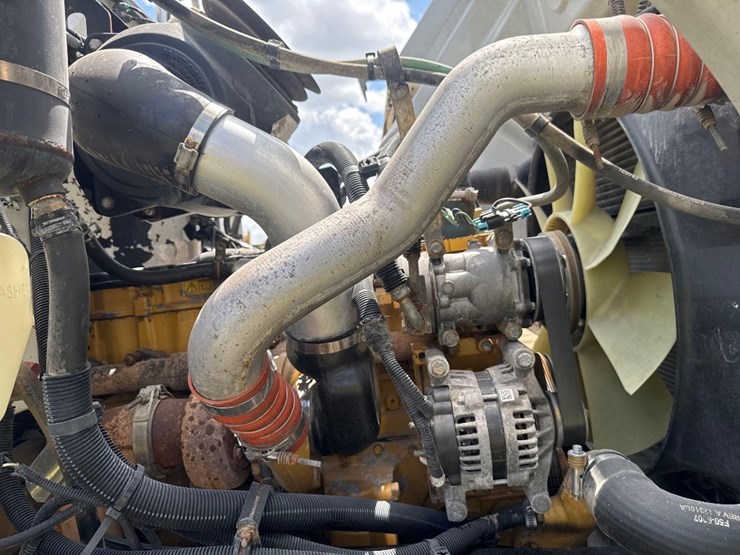 2007-peterbilt-pb335-lube-truck-image-24