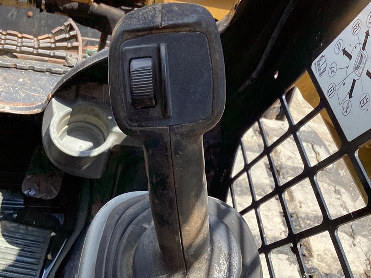 2017-caterpillar-289d-image-16