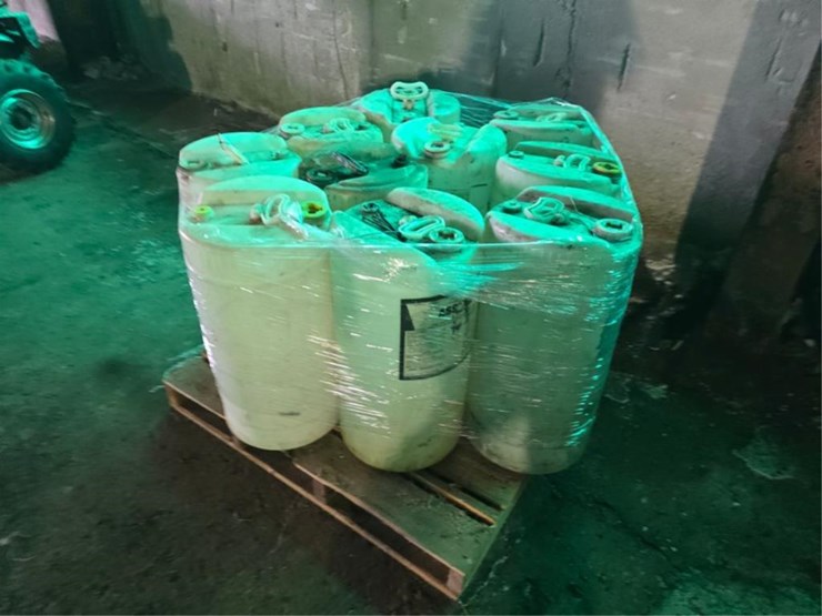 #2619-•-pallet-of-barrells-image-2
