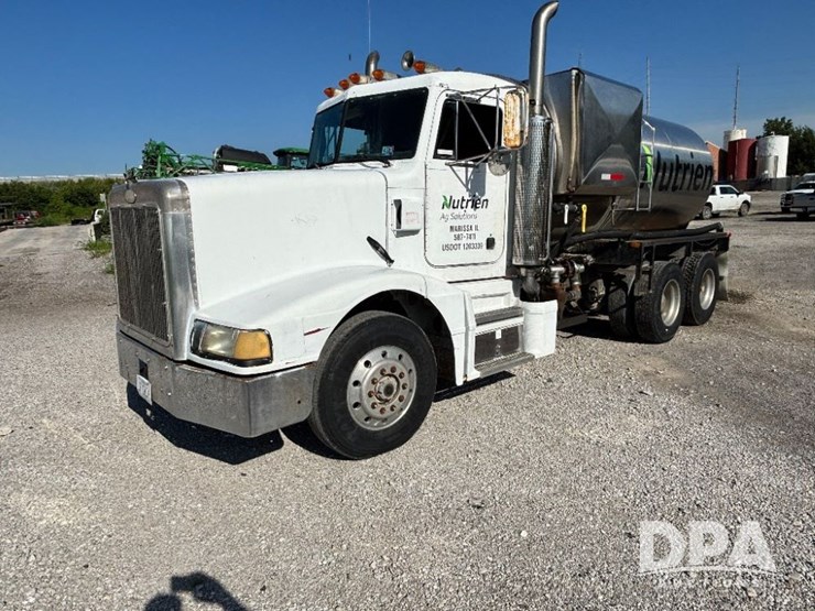 1987-peterbilt-377-image-16