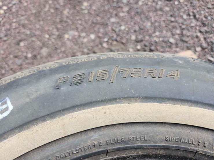 continental-steel-belted-radial-p215/75r14-tires-image-4