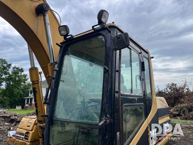 2005-caterpillar-312b-image-23