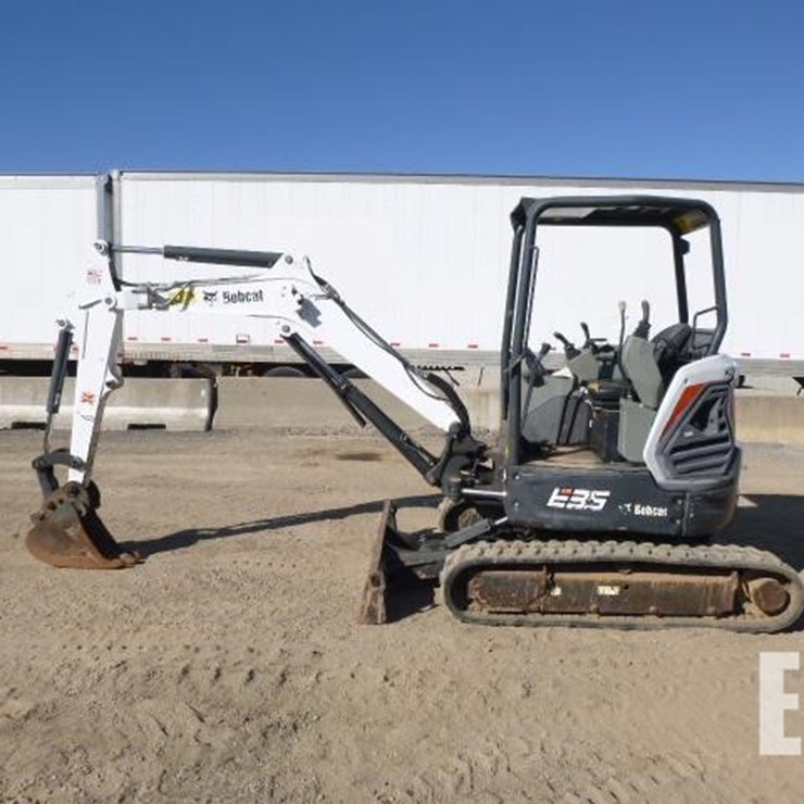 2017 BOBCAT E35