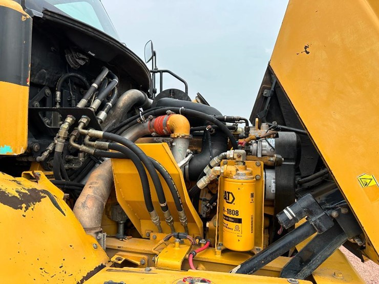 2007-caterpillar-c11-image-43