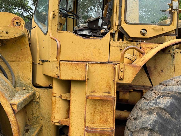 caterpillar-966c-image-15
