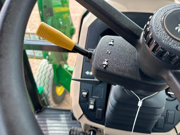 2020-john-deere-5075e-image-62
